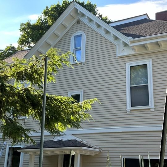 Exterior House Painter Near me